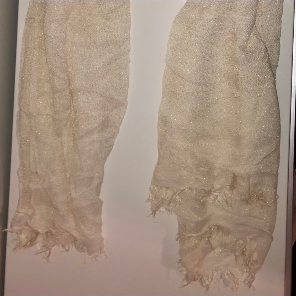 Scarf - Picture 4 of 4